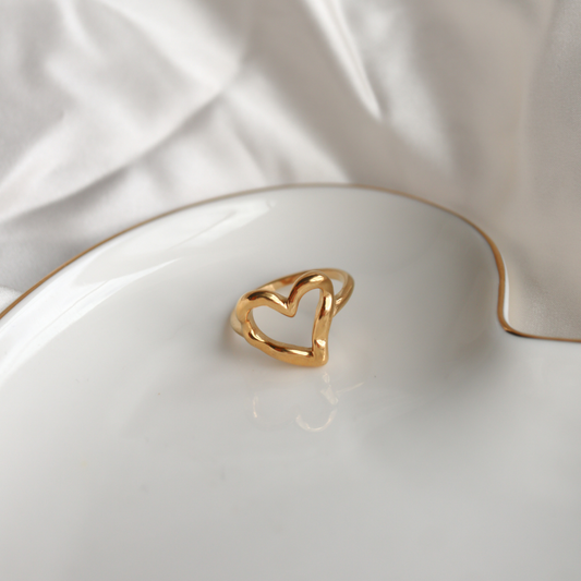 Aria Heart Ring
