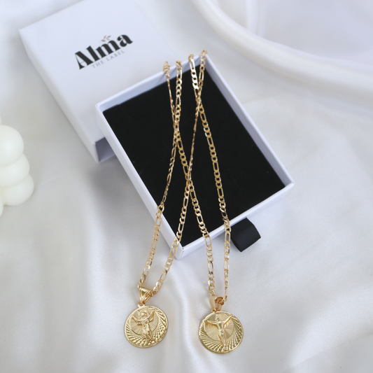 The Classic Pendant Necklace