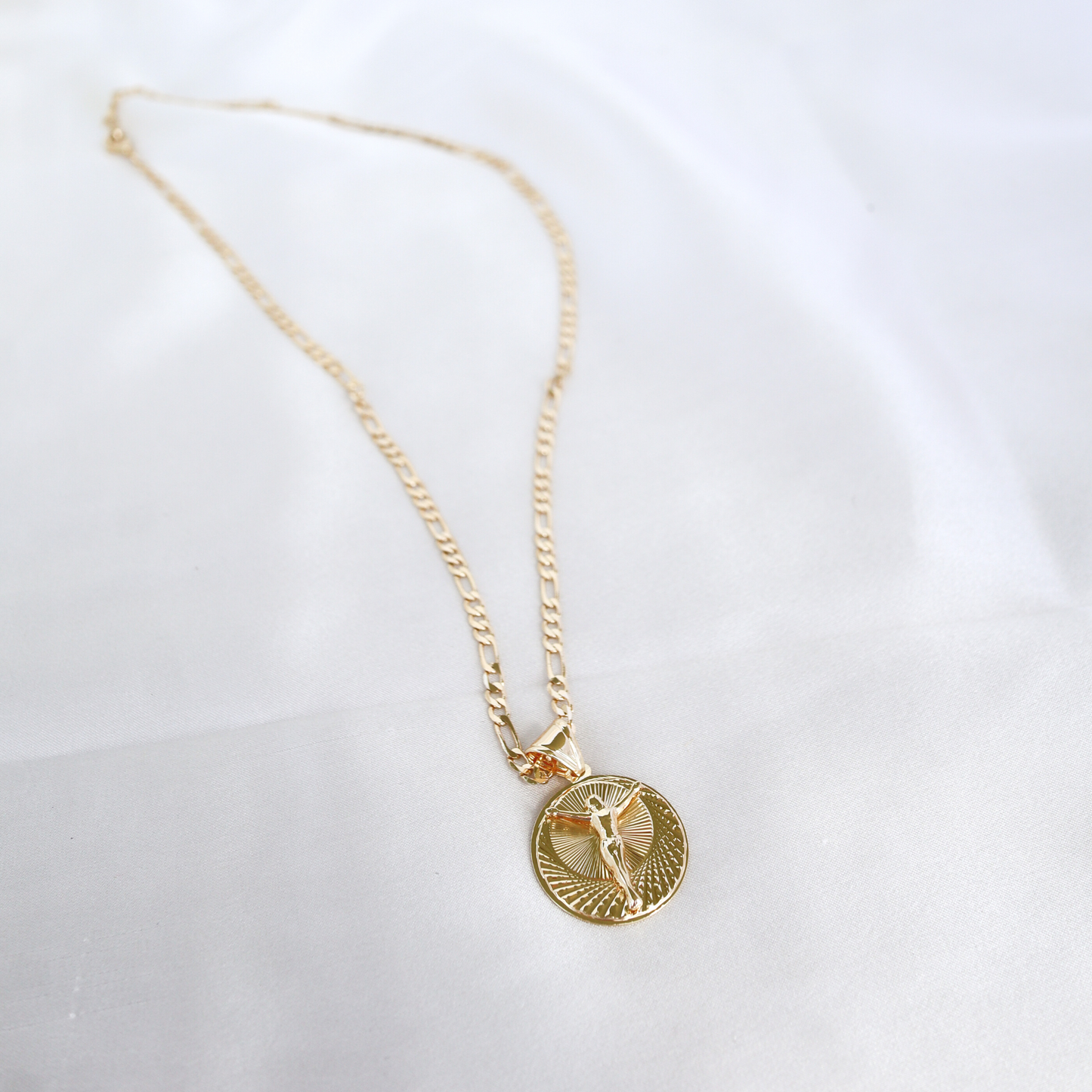 The Classic Pendant Necklace