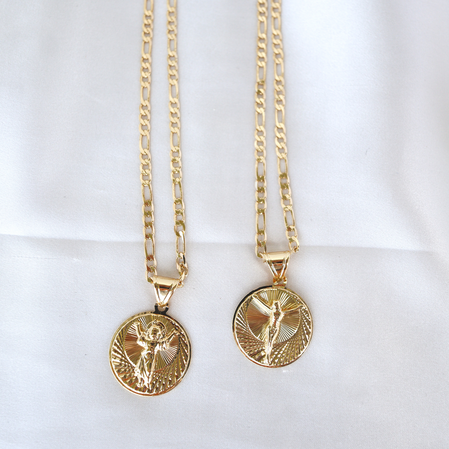 The Classic Pendant Necklace